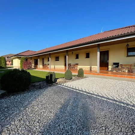 Forro Apartment Velky Meder